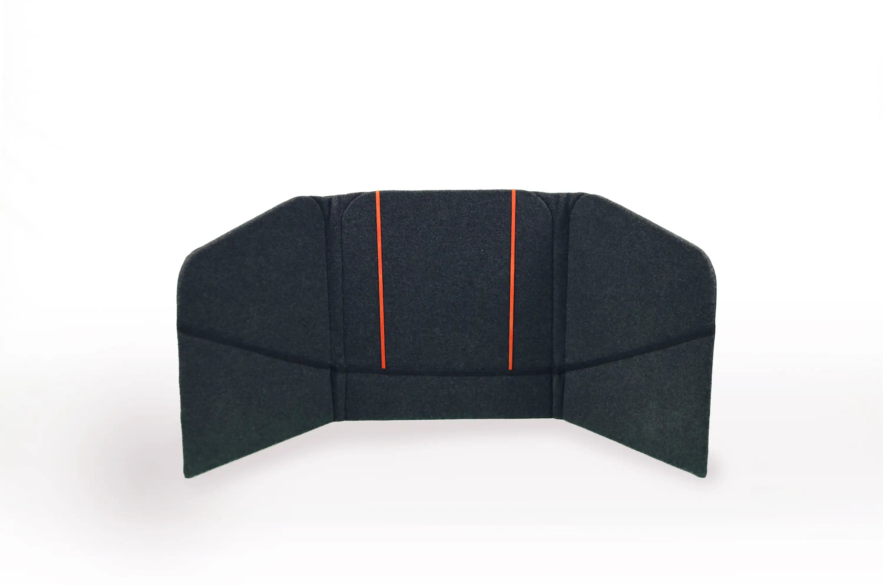 Freedesk Personal Space in black, a foldable privacy screen designed for focus and reduced distractions in open workspaces.